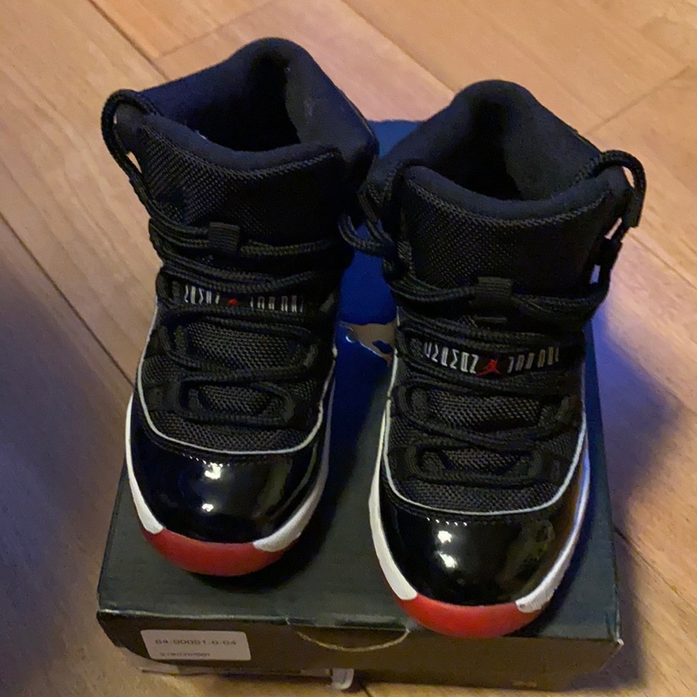 Jordan retro 11s black + red boys size 11